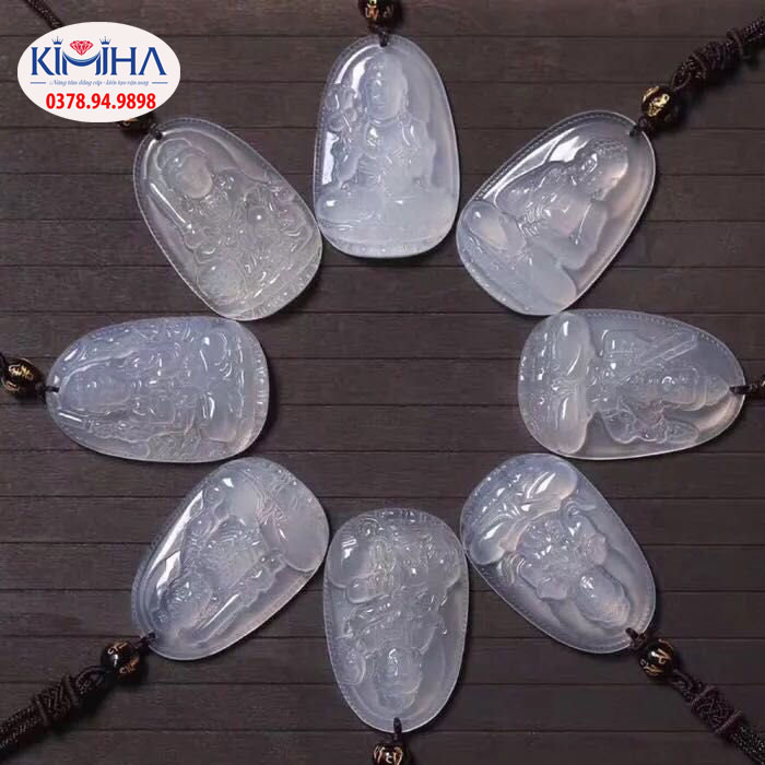 phật bản mệnh đá mã não trắng